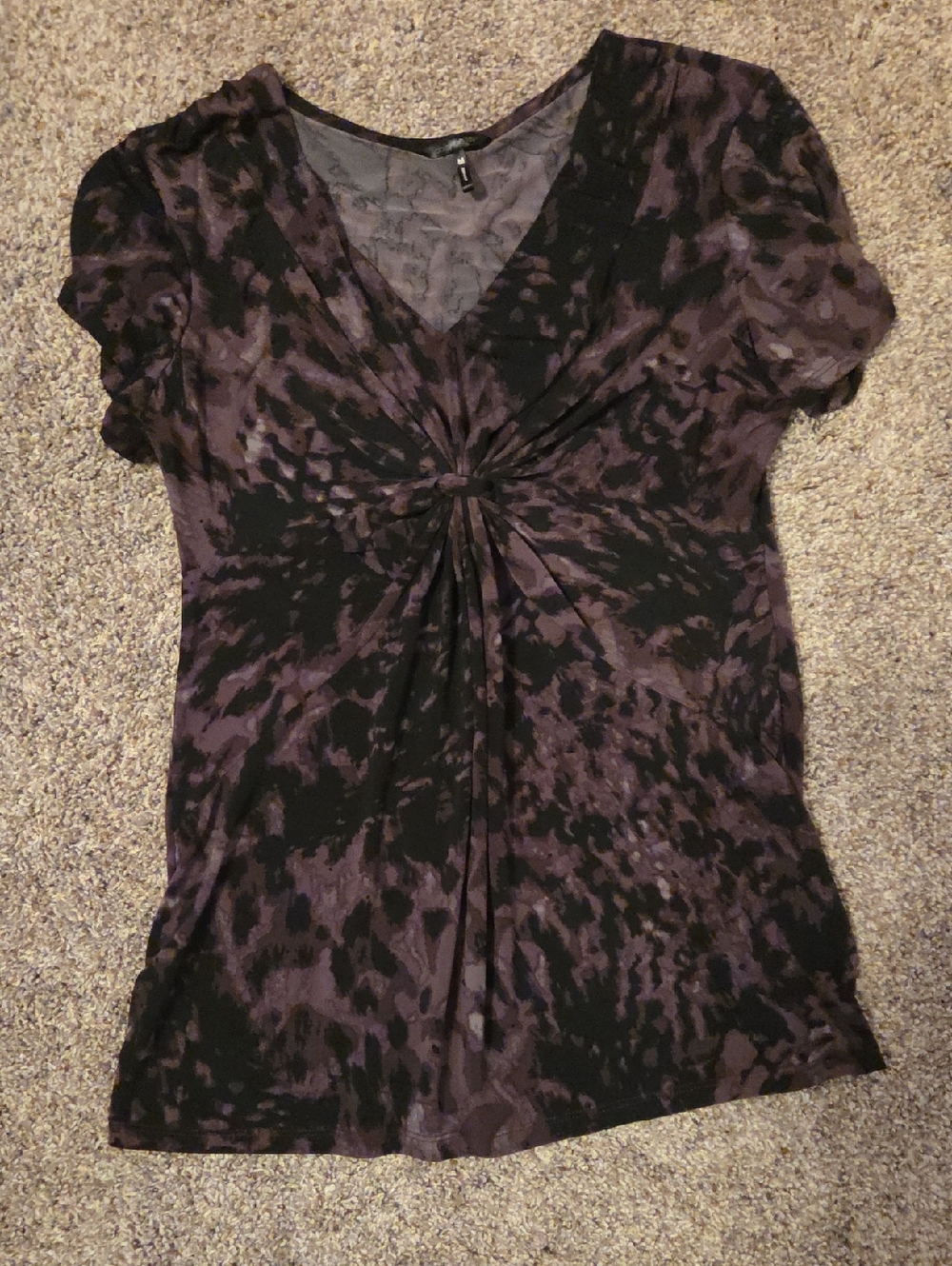 Daisy Fuentes Purple and Black Knot-Front V-Neck Tee
